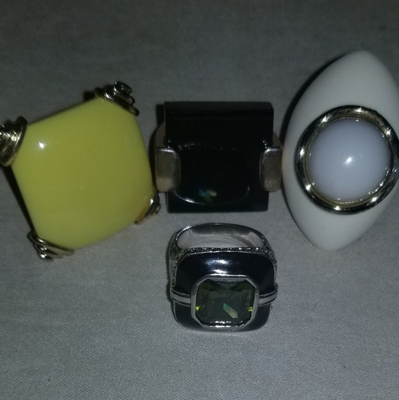 Ring Bundle - Picture 5 of 6